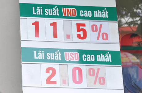 Cuộc đua ngược về lãi suất